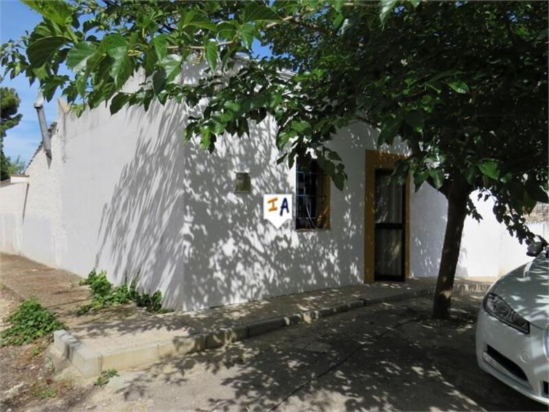 Деревенский Дом продается в Ubeda, Jaén