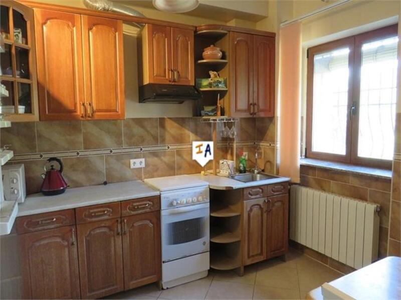3 спальная комната Деревенский Дом продается