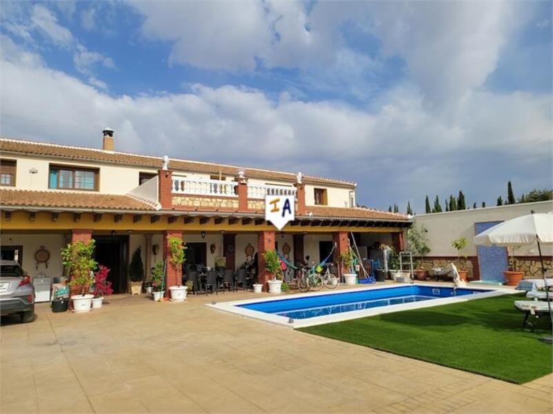 Villa for sale in Mollina, Málaga