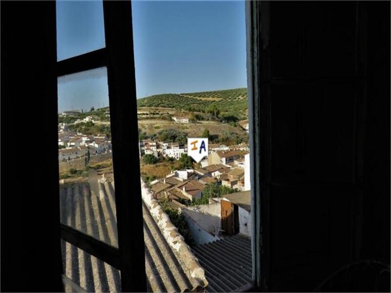 3 bedroom Townhouse for sale