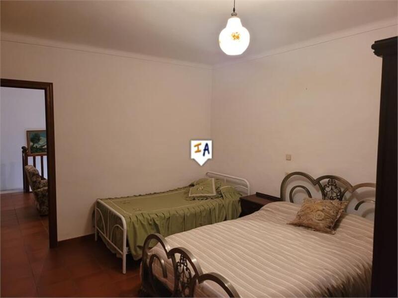 3 bedroom Townhouse for sale