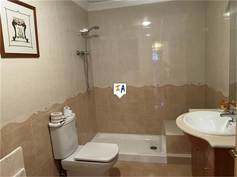 3 bedroom Townhouse for sale