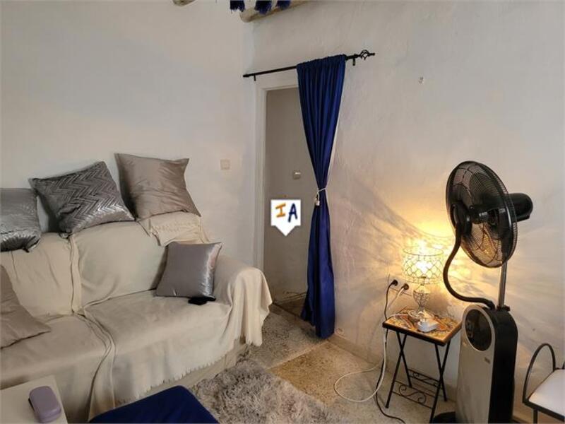 2 bedroom Townhouse for sale