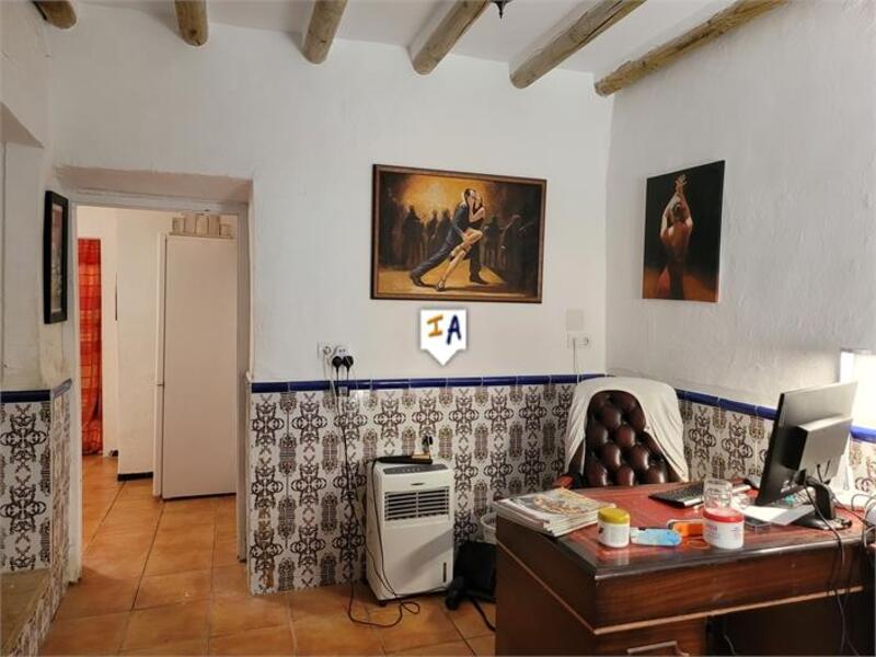 2 bedroom Townhouse for sale