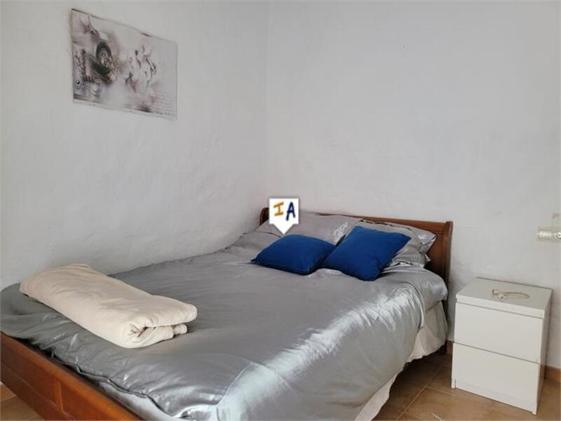 2 bedroom Townhouse for sale