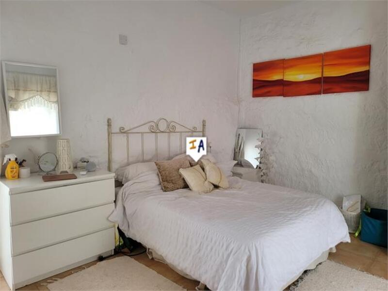 2 bedroom Townhouse for sale