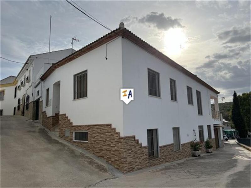 Rekkehus til salgs i Priego de Cordoba, Córdoba