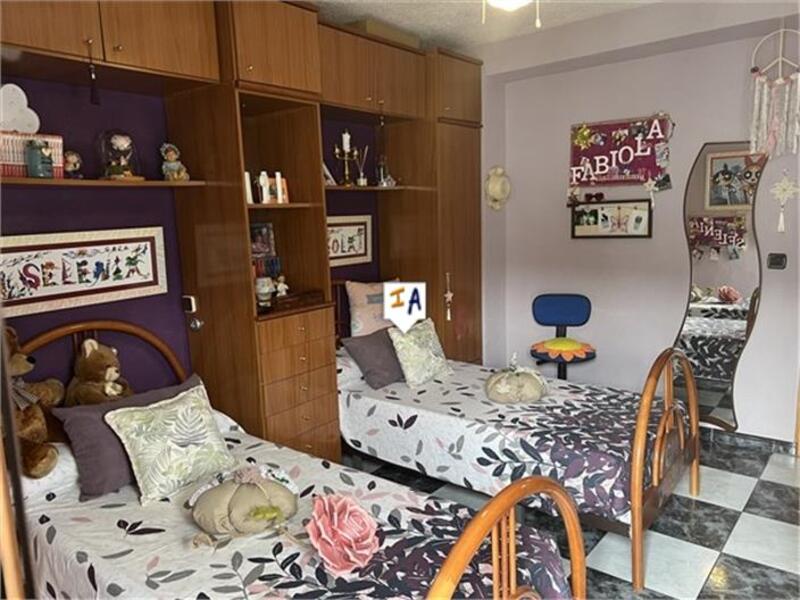 3 bedroom Townhouse for sale