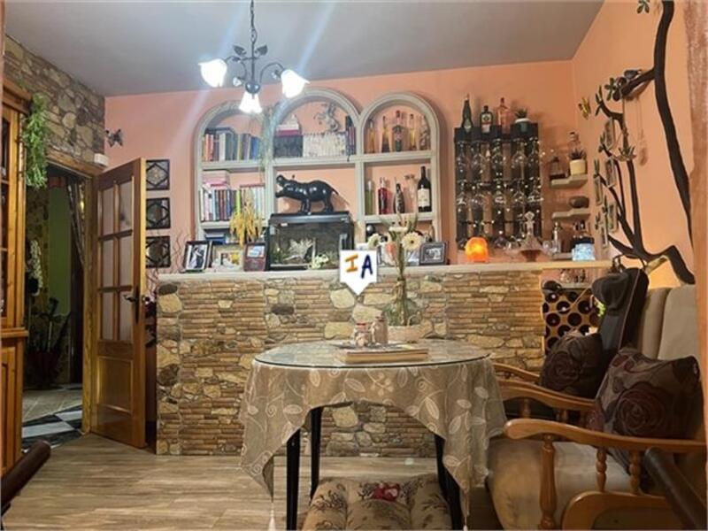 3 bedroom Townhouse for sale