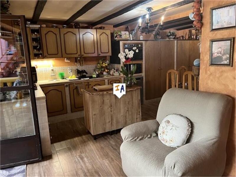 3 bedroom Townhouse for sale