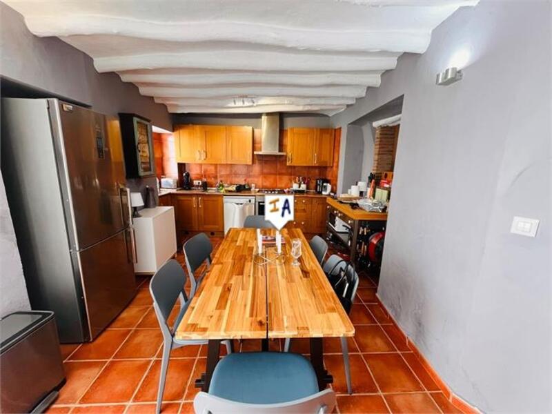 4 slaapkamer Gezinswoning Te koop