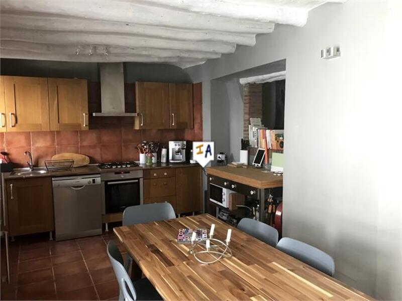 4 slaapkamer Gezinswoning Te koop