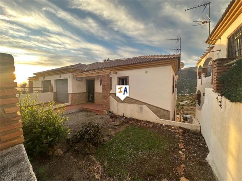 Adosado en venta en Alcaucin, Málaga