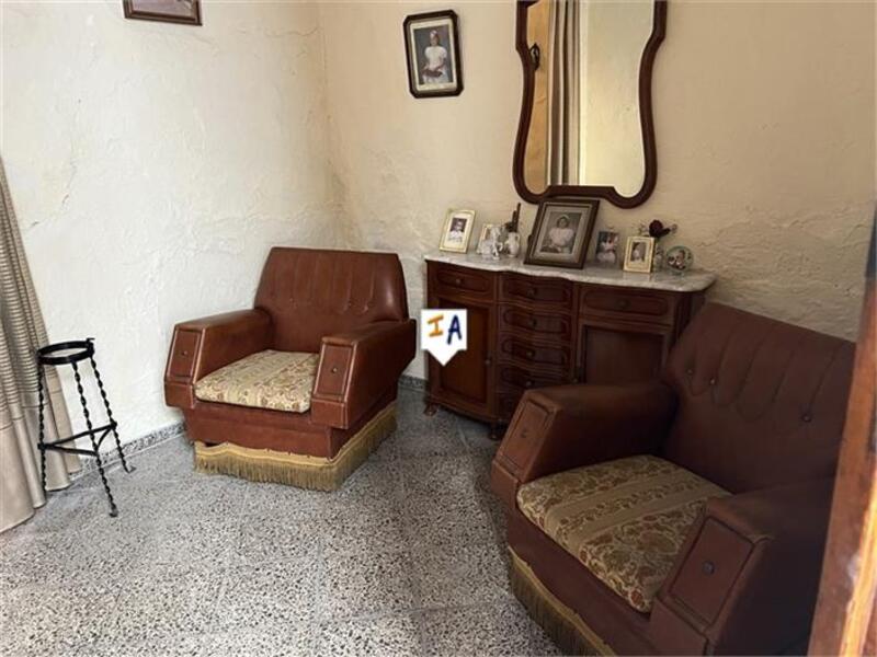 3 bedroom Townhouse for sale