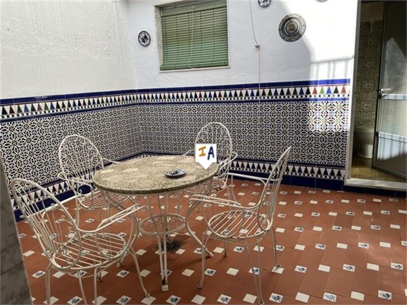 6 slaapkamer Gezinswoning Te koop