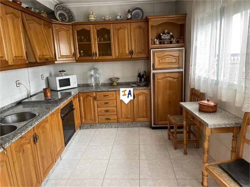 6 slaapkamer Gezinswoning Te koop