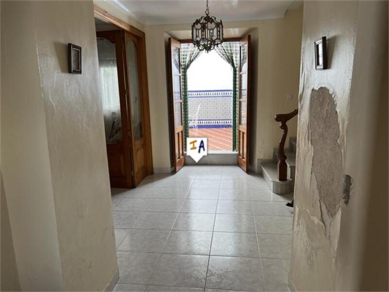 6 slaapkamer Gezinswoning Te koop