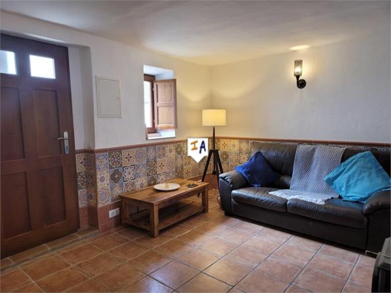 2 bedroom Townhouse for sale