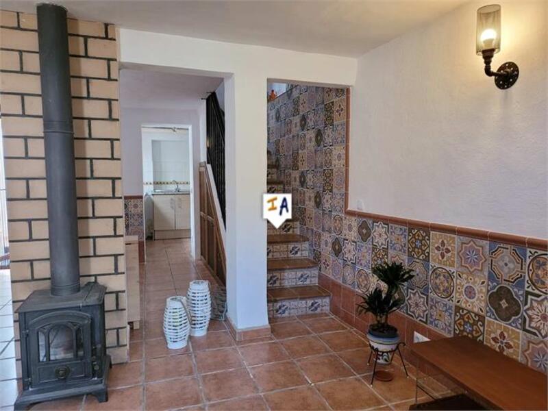 2 bedroom Townhouse for sale