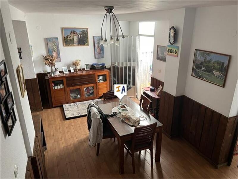 5 slaapkamer Gezinswoning Te koop