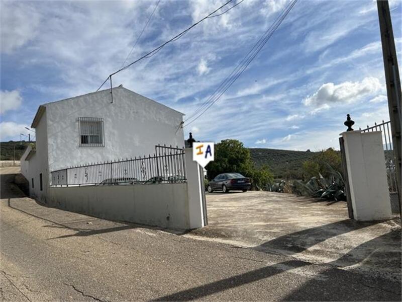 Landsted til salg i Rute, Córdoba
