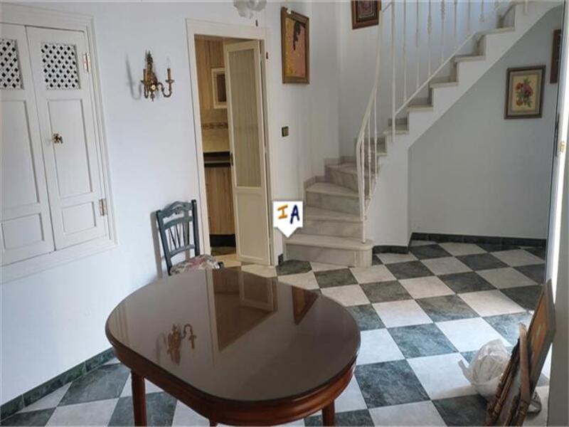3 bedroom Townhouse for sale