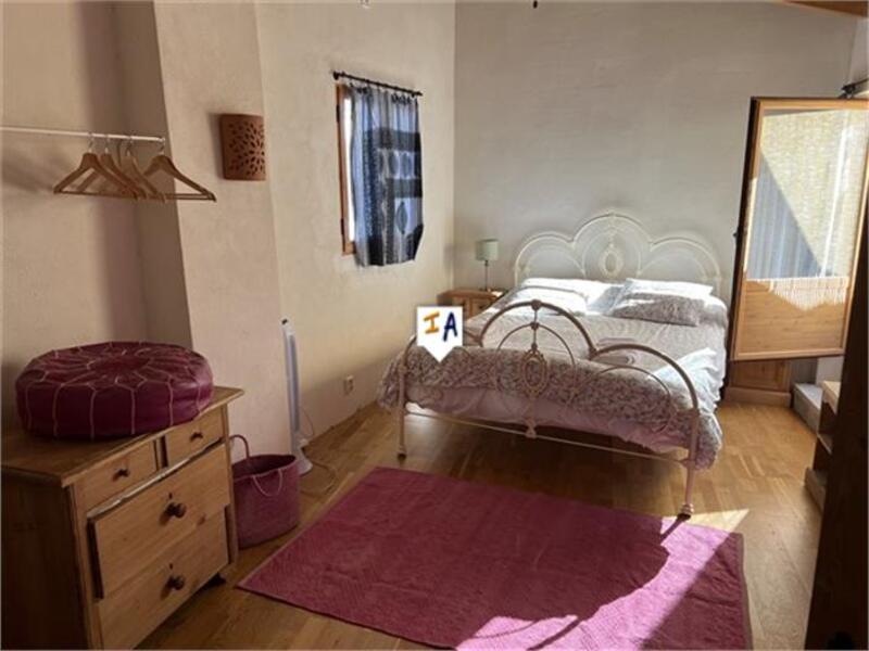 4 slaapkamer Gezinswoning Te koop