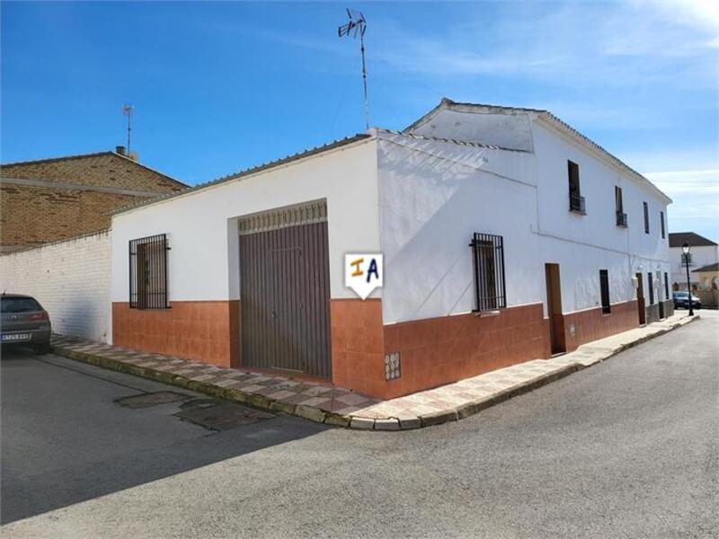 3 bedroom Townhouse for sale