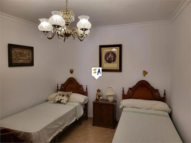 3 bedroom Townhouse for sale