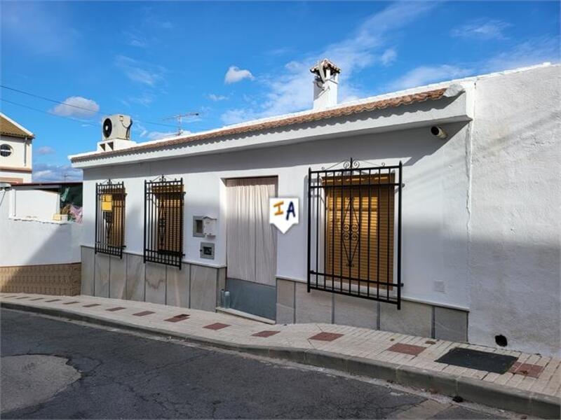Townhouse for sale in Villanueva de Algaidas, Málaga