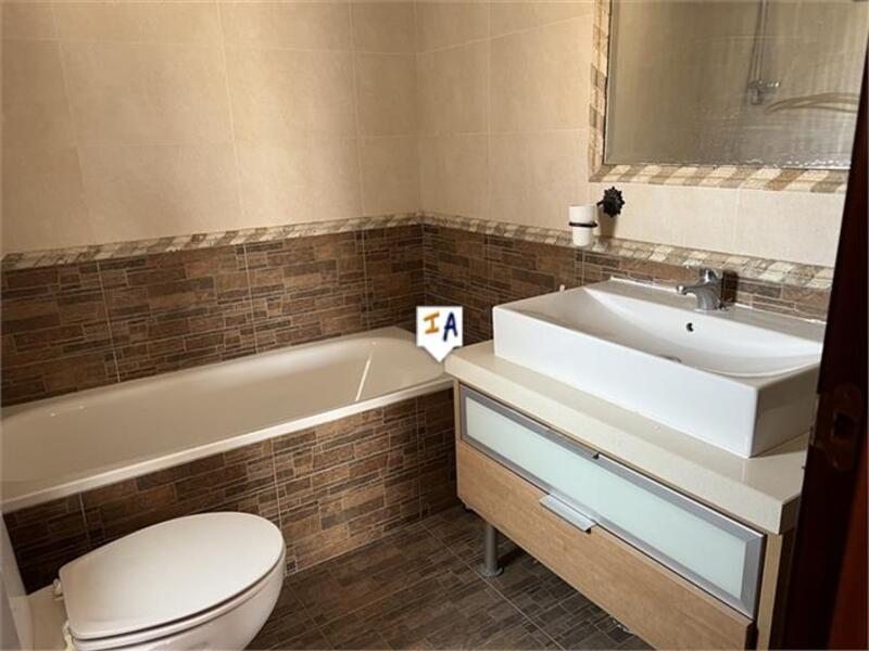 3 bedroom Townhouse for sale