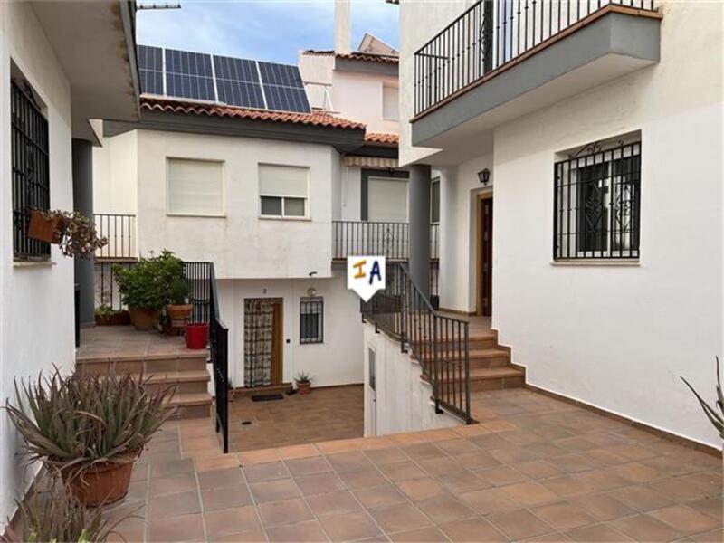 3 bedroom Townhouse for sale