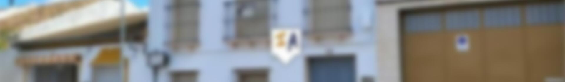 4 slaapkamer Gezinswoning Te koop