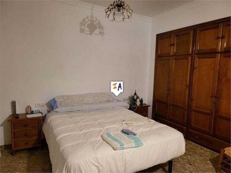 4 slaapkamer Gezinswoning Te koop