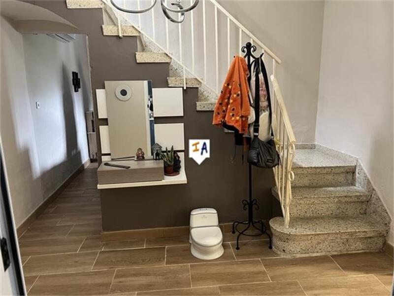 3 slaapkamer Gezinswoning Te koop