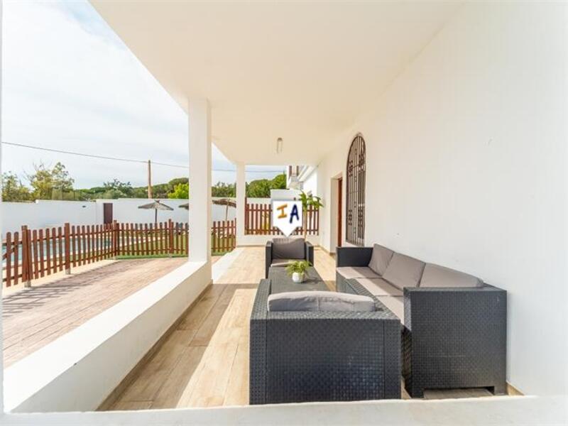 9 Cuarto Villa en venta