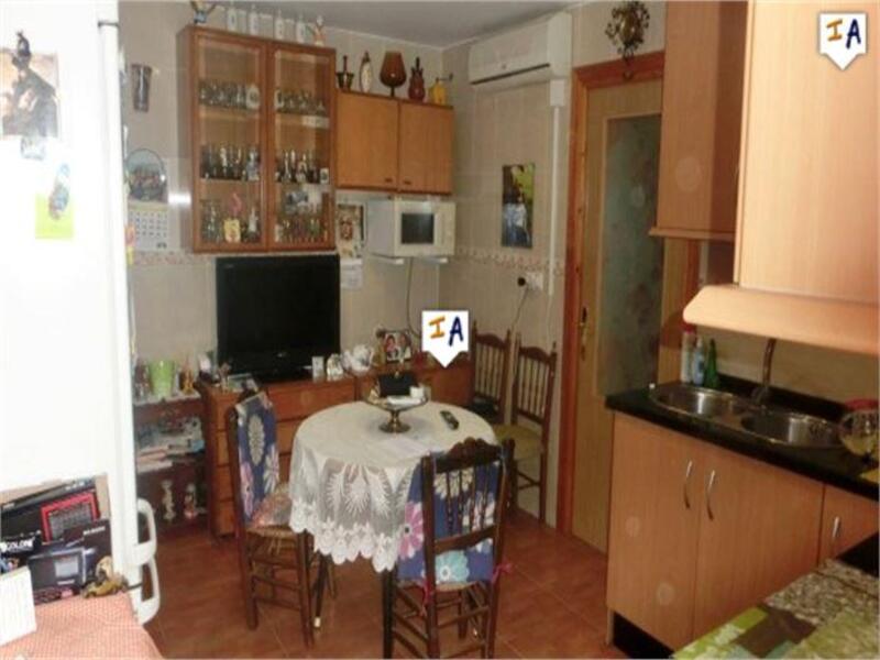 5 спальная комната городская тюрьма продается