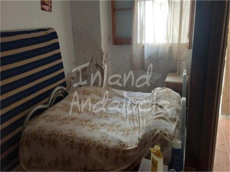 3 slaapkamer Gezinswoning Te koop