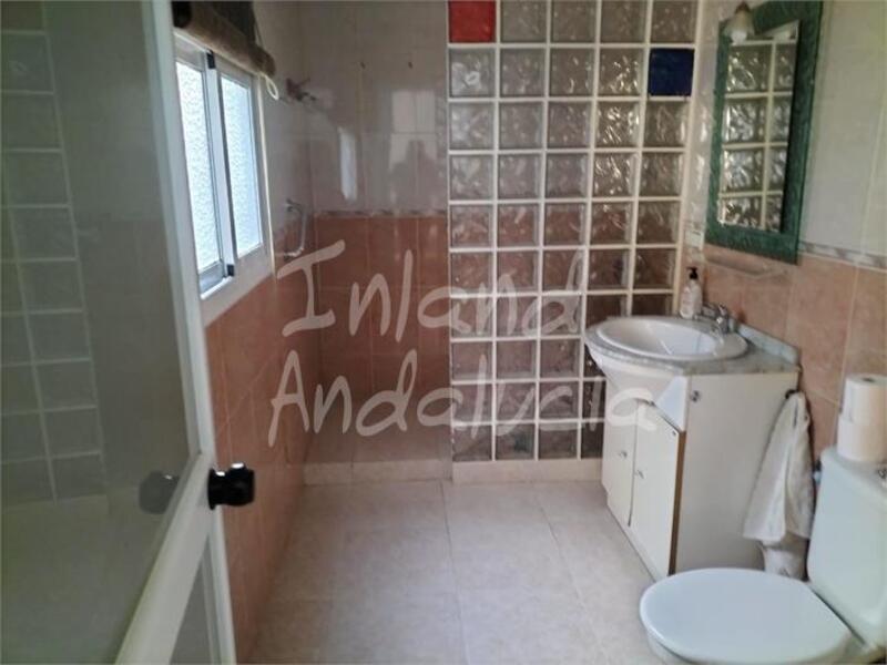 5 slaapkamer Gezinswoning Te koop