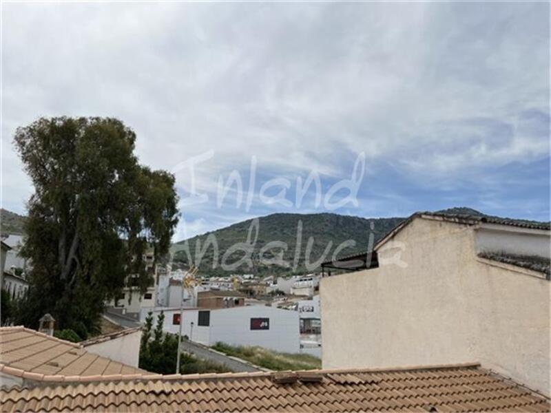 Townhouse for sale in Castillo de Locubin, Jaén