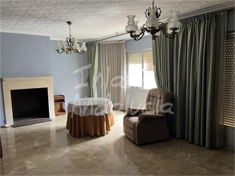 4 Schlafzimmer Stadthaus zu verkaufen