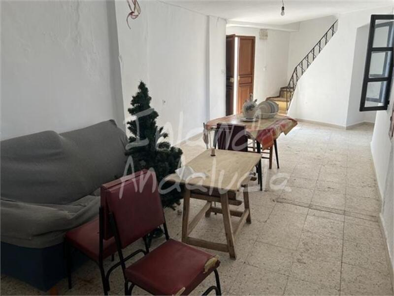 4 slaapkamer Gezinswoning Te koop