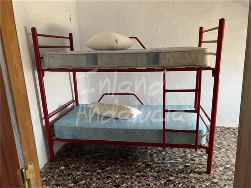 4 slaapkamer Gezinswoning Te koop