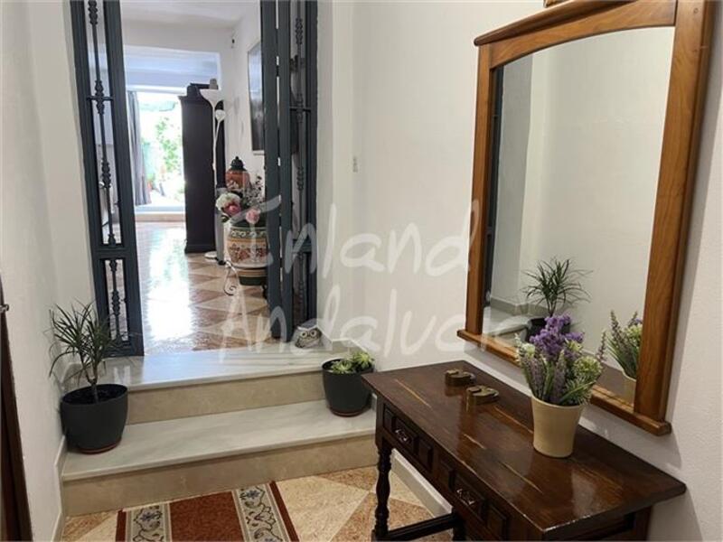 3 bedroom Townhouse for sale