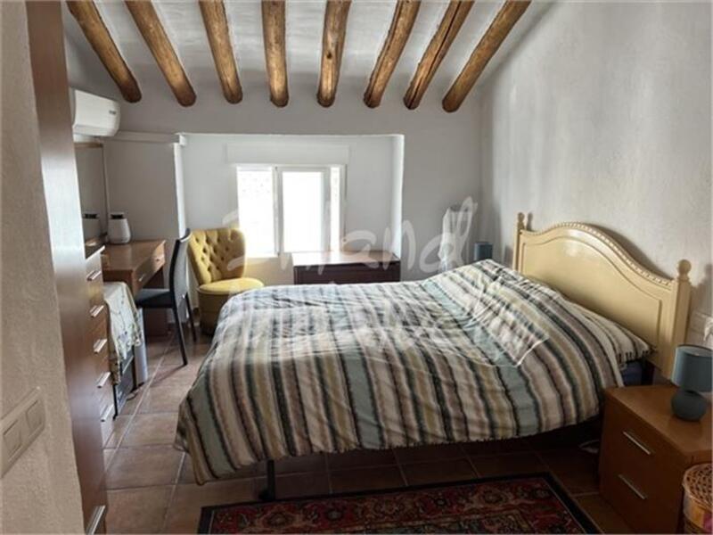 3 bedroom Townhouse for sale