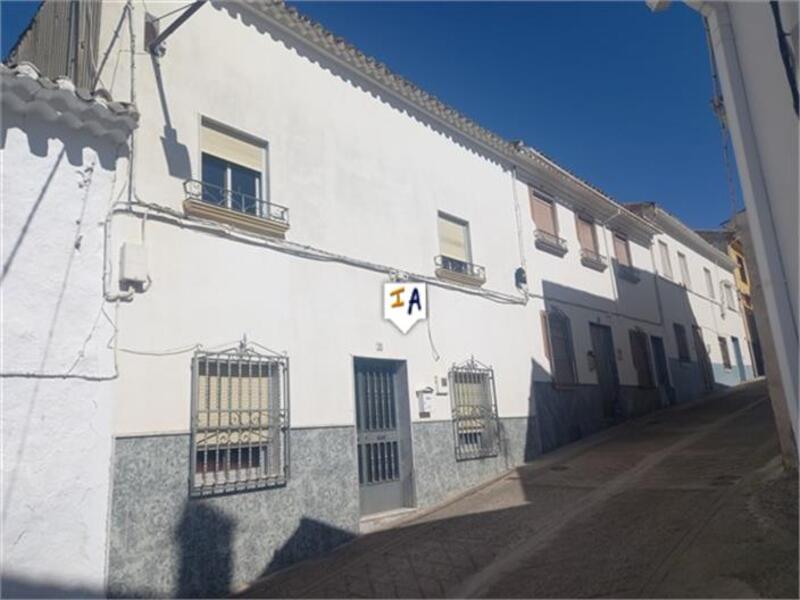 Adosado en venta en Castillo de Locubin, Jaén