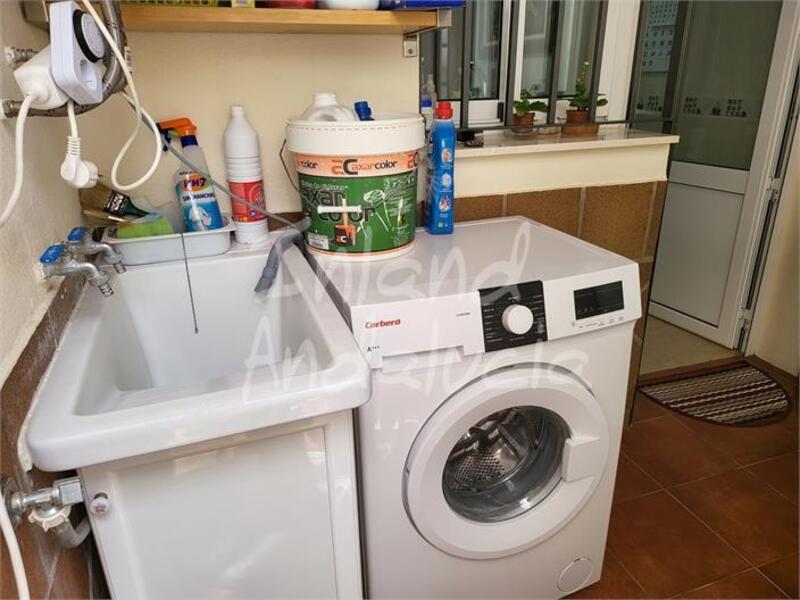 3 slaapkamer Gezinswoning Te koop