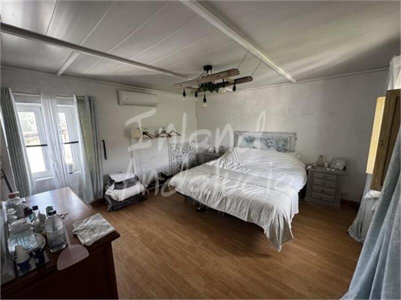 3 slaapkamer Landhuis Te koop