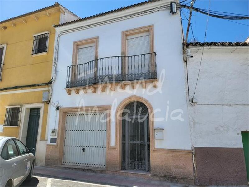 Rekkehus til salgs i Casariche, Sevilla