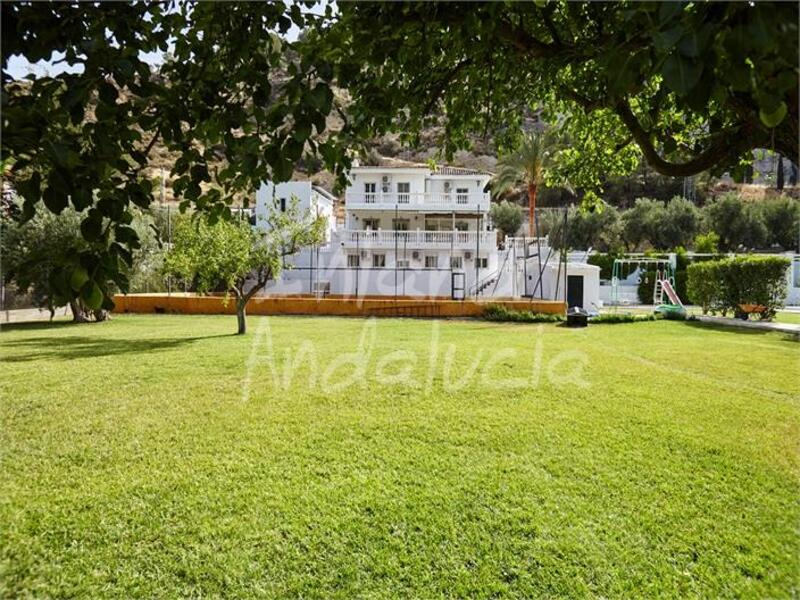 Villa til salg i Pegalajar, Jaén